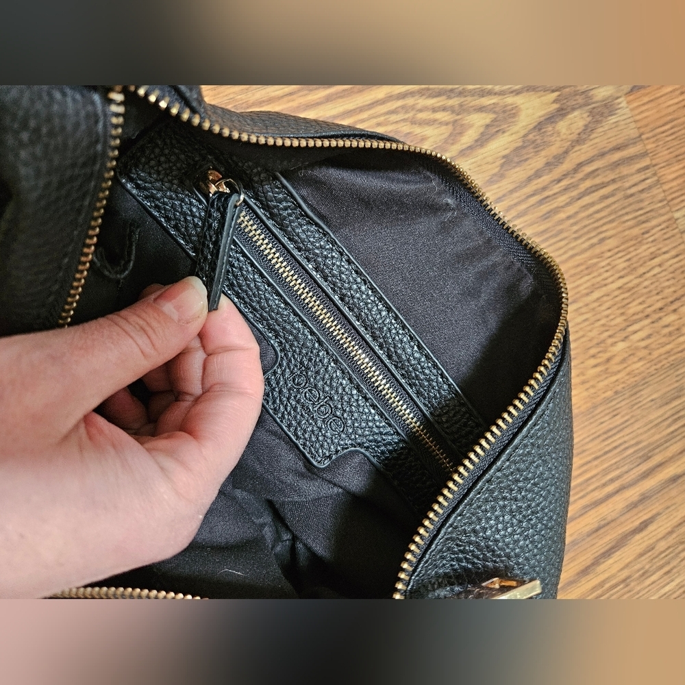 BEBE Textured Black Leather Insert Makeup Bag Rosegold Hardware - Picture 10 of 15